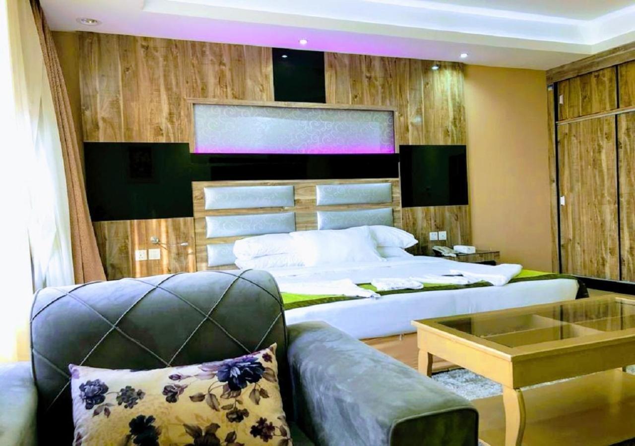 Al- Reef Hotel เจดดาห์ ภายนอก รูปภาพ